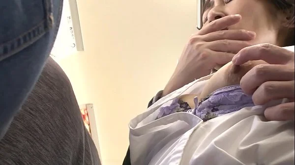 人妻電車～さわられた五十路母～　高橋美園